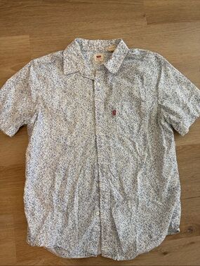 Levi's Men's White Button-Up Shirt with Blue Micro Print